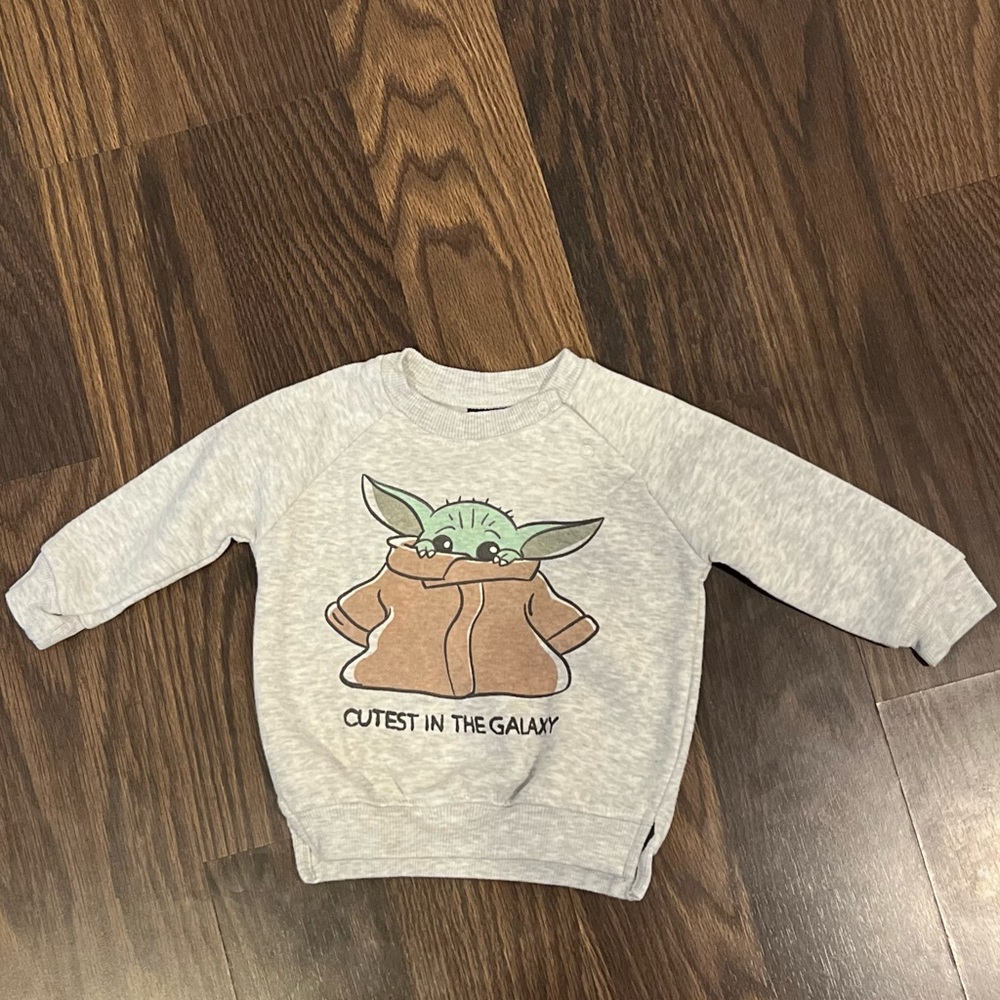 Star Wars baby sweat shirt 3-6 months